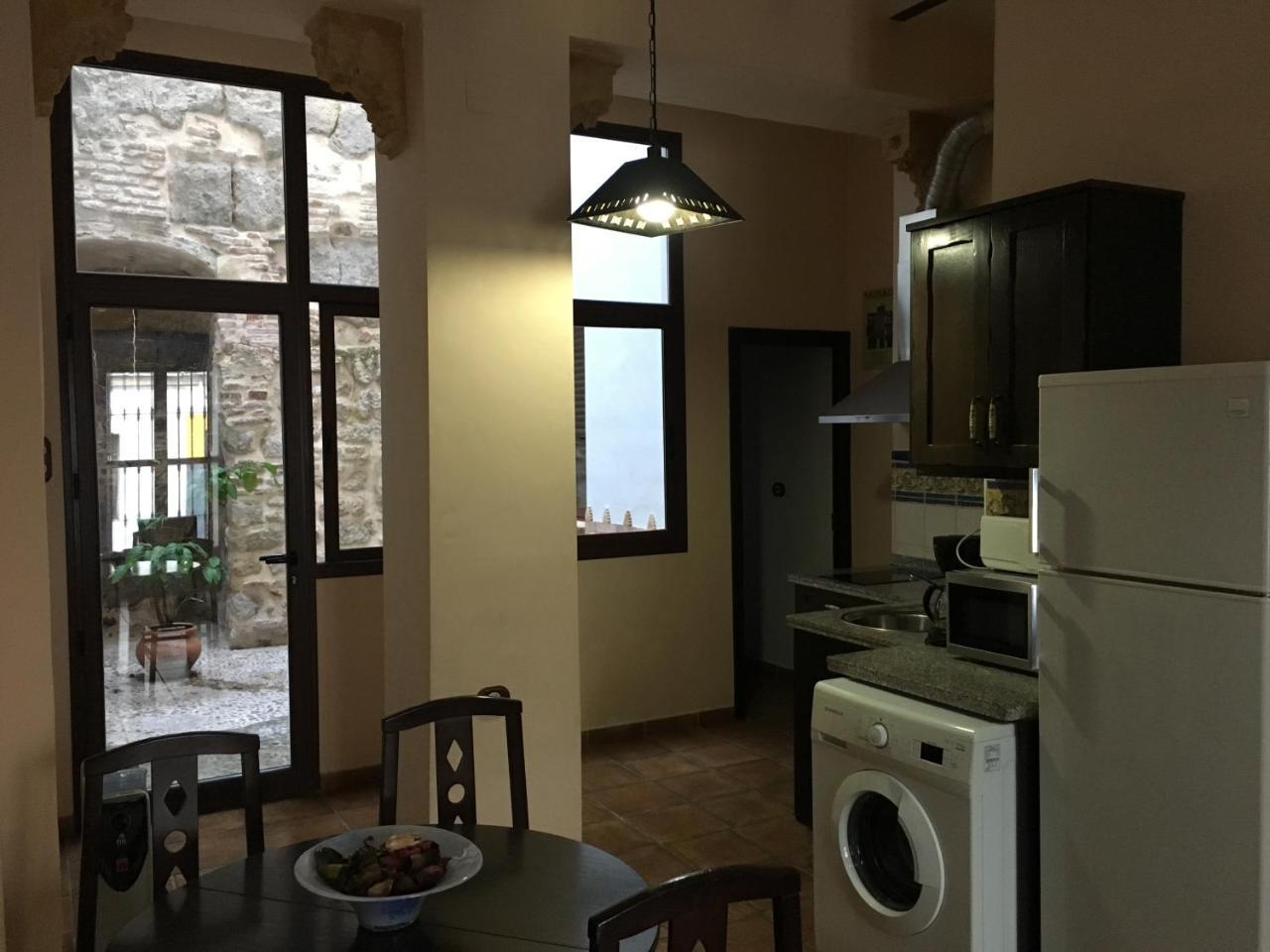 Apartamentos Victoria Bujalance Exterior foto